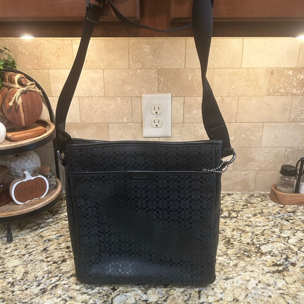COACH SIGNATURE HPC CAMERA/CROSSBODY BAG F71257
